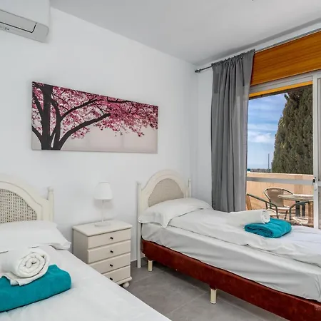 Seaviews And Heated Pool By Costarentals - Ref 144 *