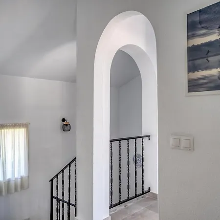Seaviews And Heated Pool By Costarentals - Ref 144 * בנאלמדנה